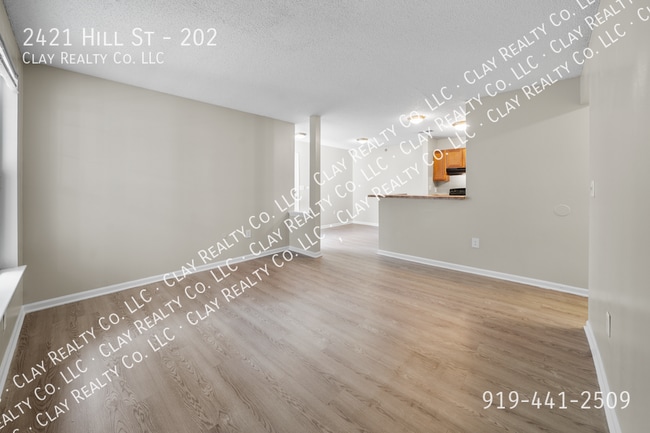 Photo - 2421 Hill St Unit 202