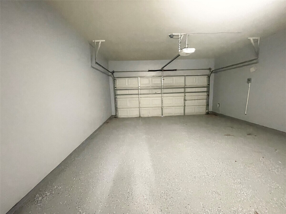 Photo - 16854 Carrollton Creek Ln