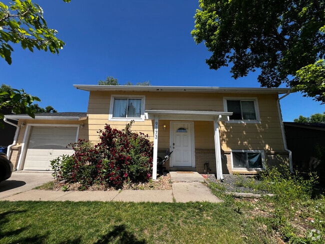 Building Photo - 9173 Everett St Rental
