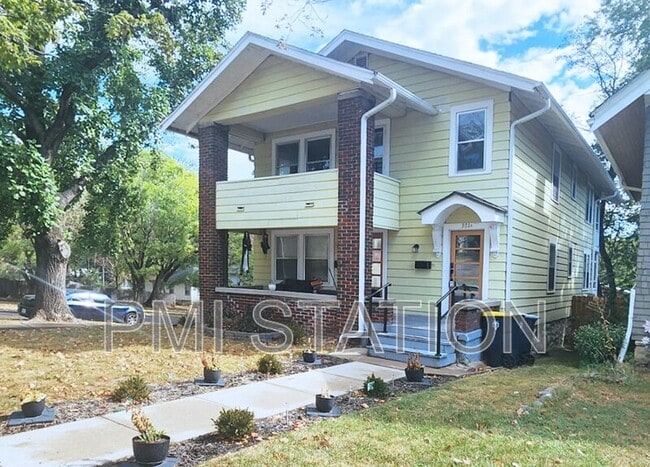 Photo - 301 Chelsea Ave Unit 1/2