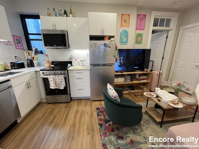 Photo - 833 Beacon St Unit 402