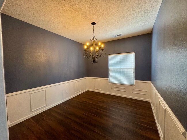 Photo - Ventana Ranch 3-Bed!