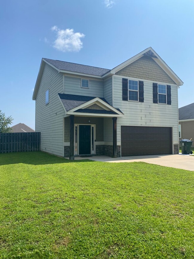 Photo - 210 Edgarton Way