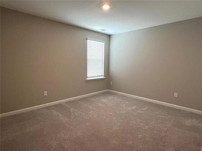 2119 Wood Thrush Wy