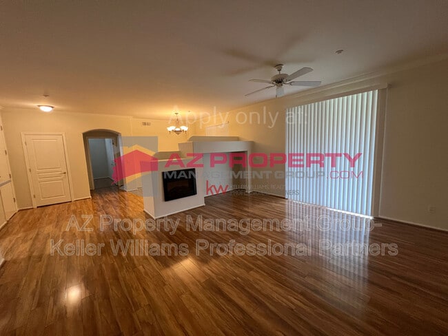 Photo - 955 E Knox Rd Unidad 109