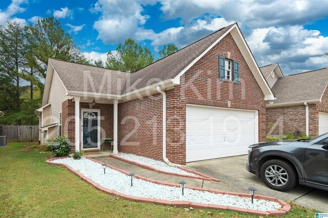 Building Photo - 5290 Cottage Ln