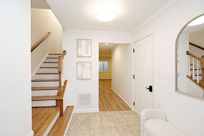 Photo - Pet-Friendly Dunlora Forest Townhome With Fenced Yard