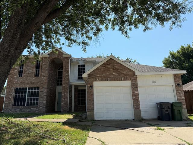 Building Photo - 5201 Tennis Villa Dr Rental