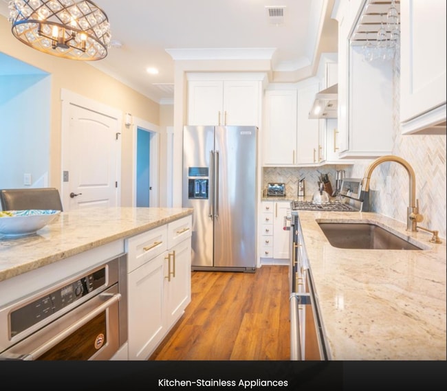 Photo - PERFECT "WORK FROM HOME" LOCATION TO ESCAP...