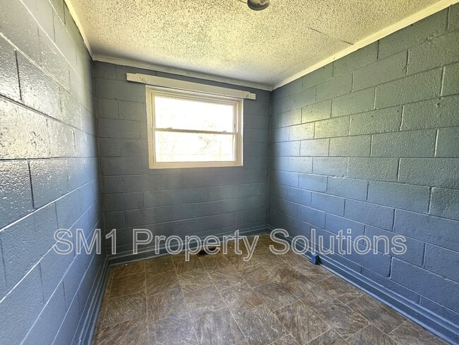 Photo - 2728 Ingram Rd