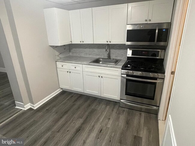 Building Photo - 439 N Simpson St Rental