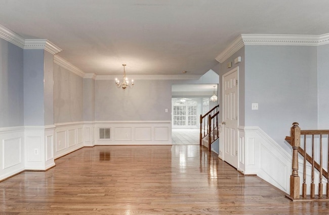 Photo - 25231 Dunvegan Sq