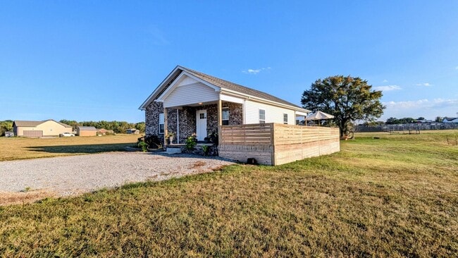 Photo - 106 Breanna Blvd