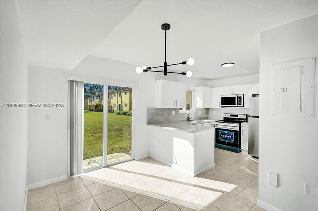 Photo - 3398 NE 9th Dr Unit 104