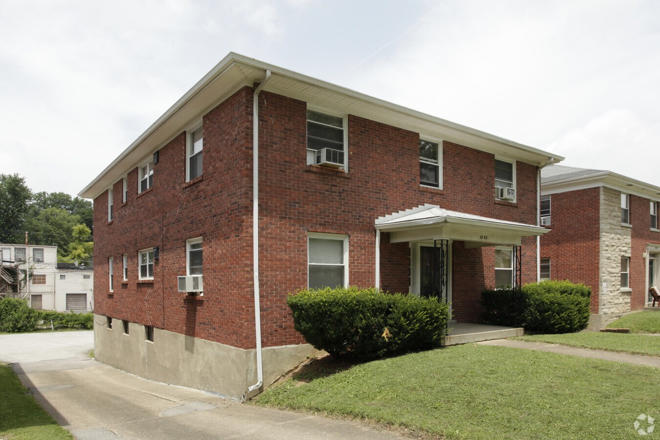 Photo - 1043 Parkway Dr
