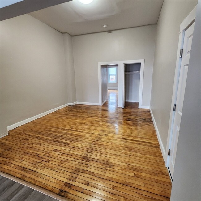 Photo - 92.5 Maple St Unit 4