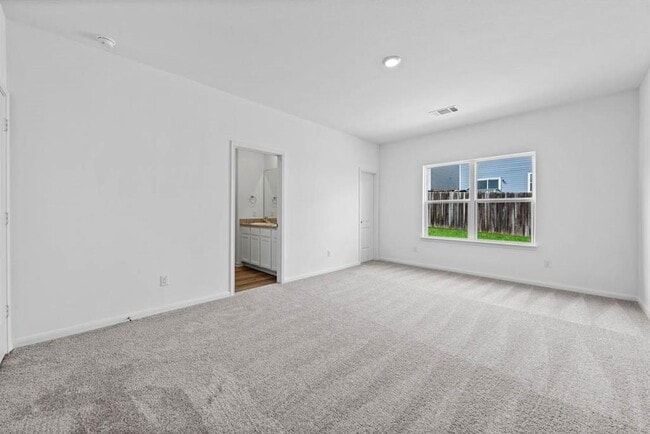104 Captain Dooley Ln