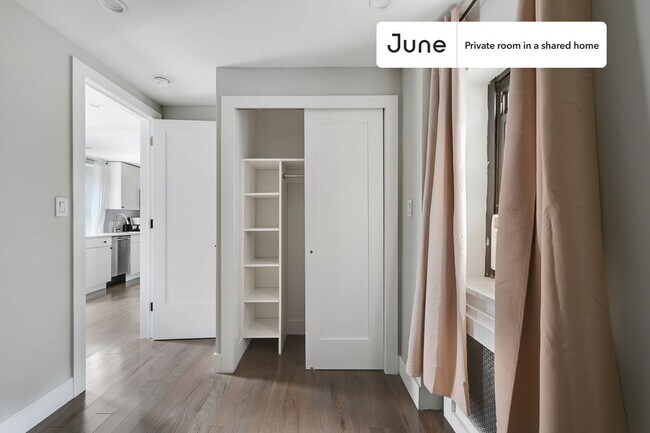 Room in Shared 3 bed/1 bath home in East Village