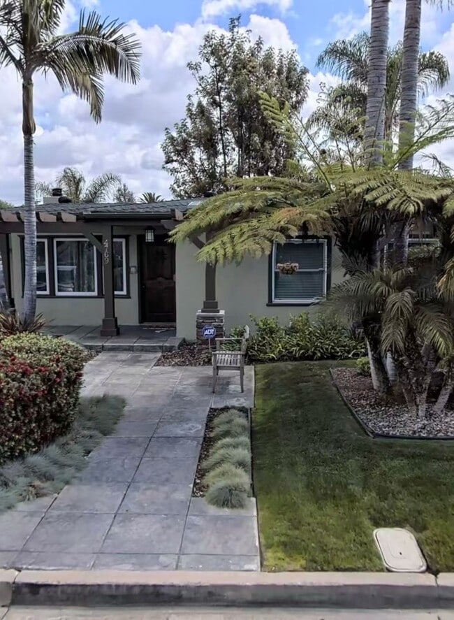 Building Photo - Coming Soon! Available Sept 1 - La Mesa Home