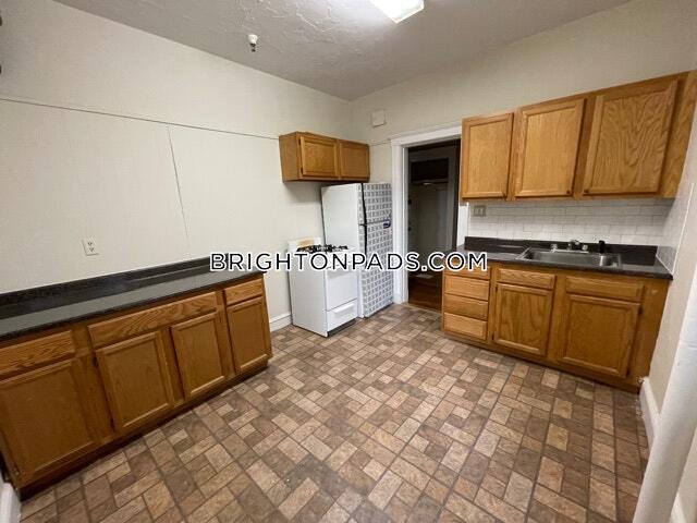 1820 Commonwealth Ave. - 1820 Commonwealth Ave. Apartment Unit 16