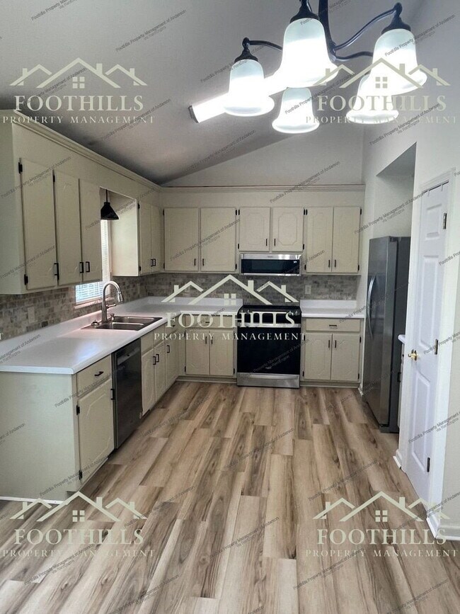 1950 Shackleburg Rd