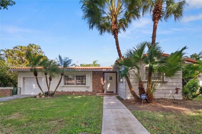 Building Photo - 329 Candia Ave