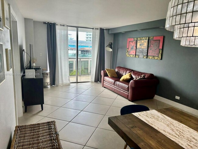 Photo - 6039 Collins Ave Unit 828