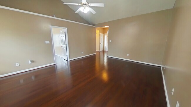 Photo - 2004 Ivey Commons Rd