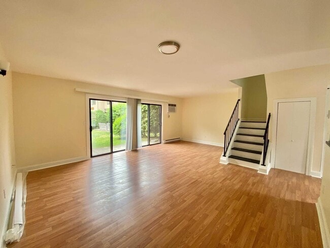 Photo - 59 Hudson Heights Dr Townhome