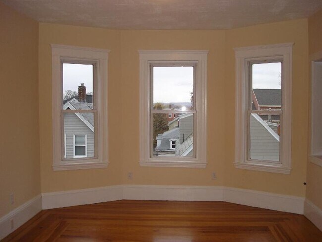 5 Belmont Sq Unit 1
