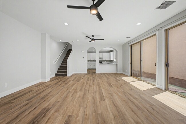 Photo - 2934 N 71st Pl