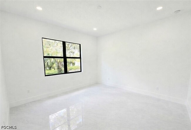 Building Photo - 2522 Alice Pl