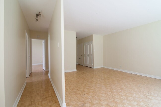 Photo - 4555 Av. Bonavista Unit 117