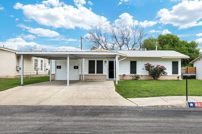 Spacious Single-Story Home with Convenient... - Spacious Single-Story Home with Convenient...