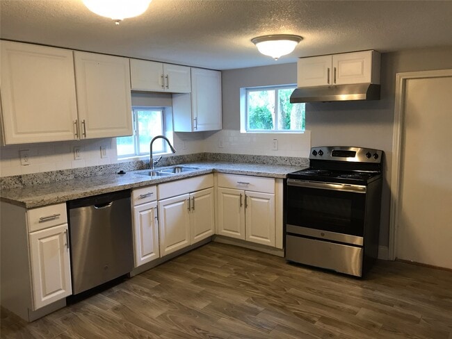 Photo - 1418 Avenue K