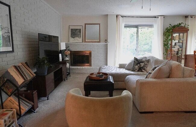 Photo - 2727 S Lakeshore Dr Unit F23