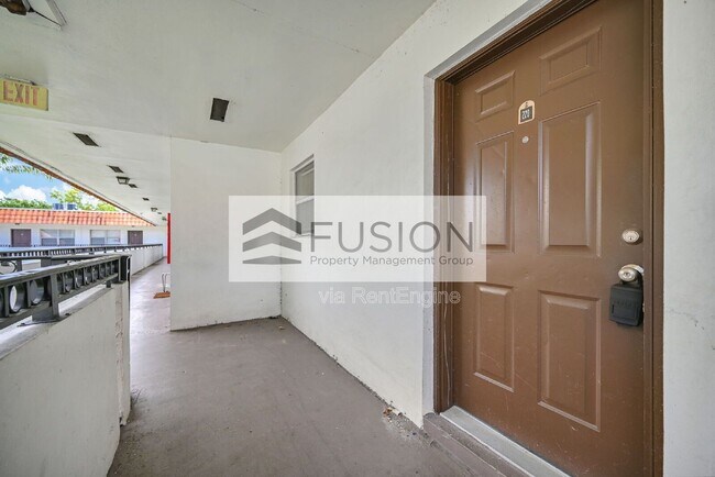 400 NW 65th Ave Unit 220