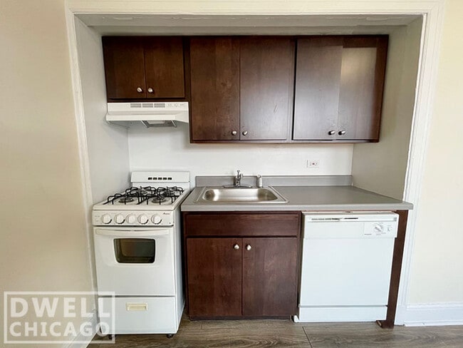 Photo - 2779 N Milwaukee Ave Unit 102