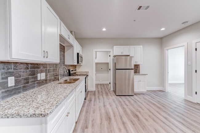 Photo - 2906 Berry Rd