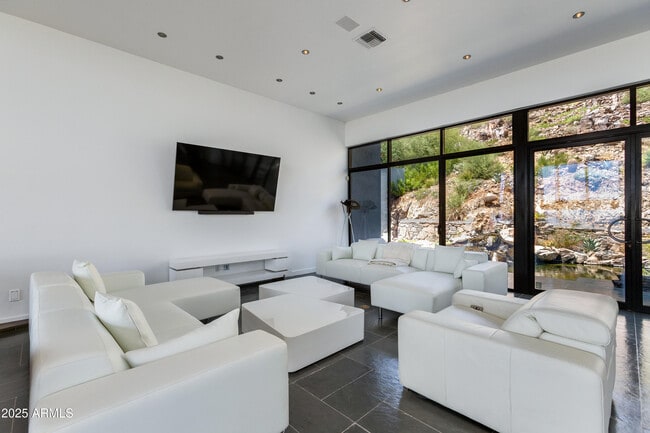 Photo - 4228 E Highlands Dr