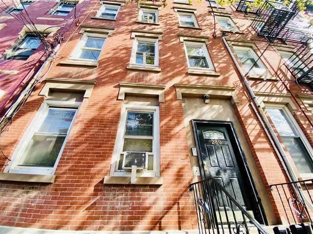 Building Photo - 280 2nd St Unit 4