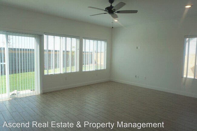 Photo - 5 br, 3.5 bath House - 3301 Twin Knolls Ln