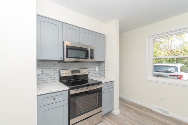 Photo - Shaker Heights Apartments