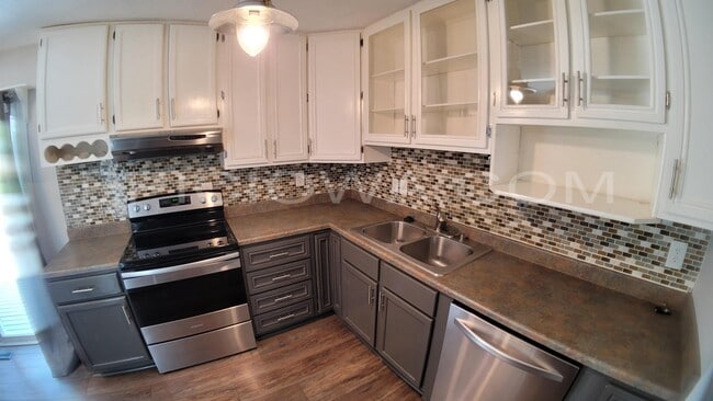 Photo - 5808 Underwood Ave SW