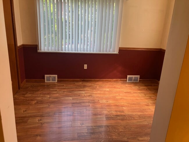Office / Front Room - 830 14th St Unit Apartment 1