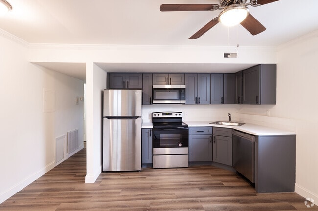 2BR, 1BA - 1,210SF with Den
