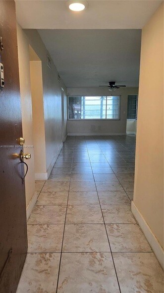 Photo - 1450 NE 191st St Unit 106