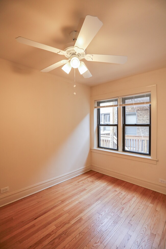 Photo - 2958 N Seeley Ave Unit 3