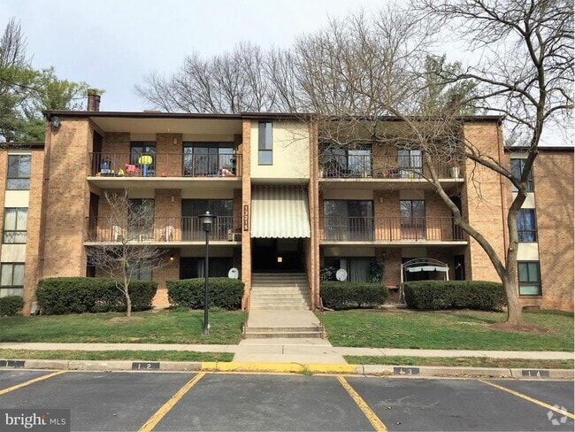 Building Photo - 13215 Dairymaid Dr Unit 302 Rental