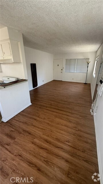 Building Photo - 651 E Italia St Rental